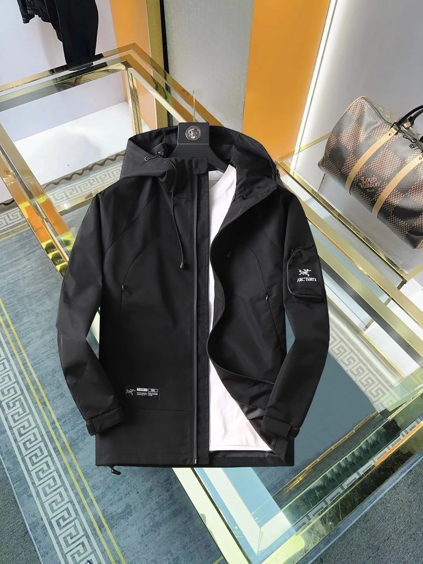 Same Style， ， 2026 New Arrival ， Original Premium Breathable ， ， ， Quality。 ， Sizes：M～3XL，